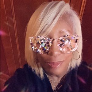 Meet your Posher, Carla